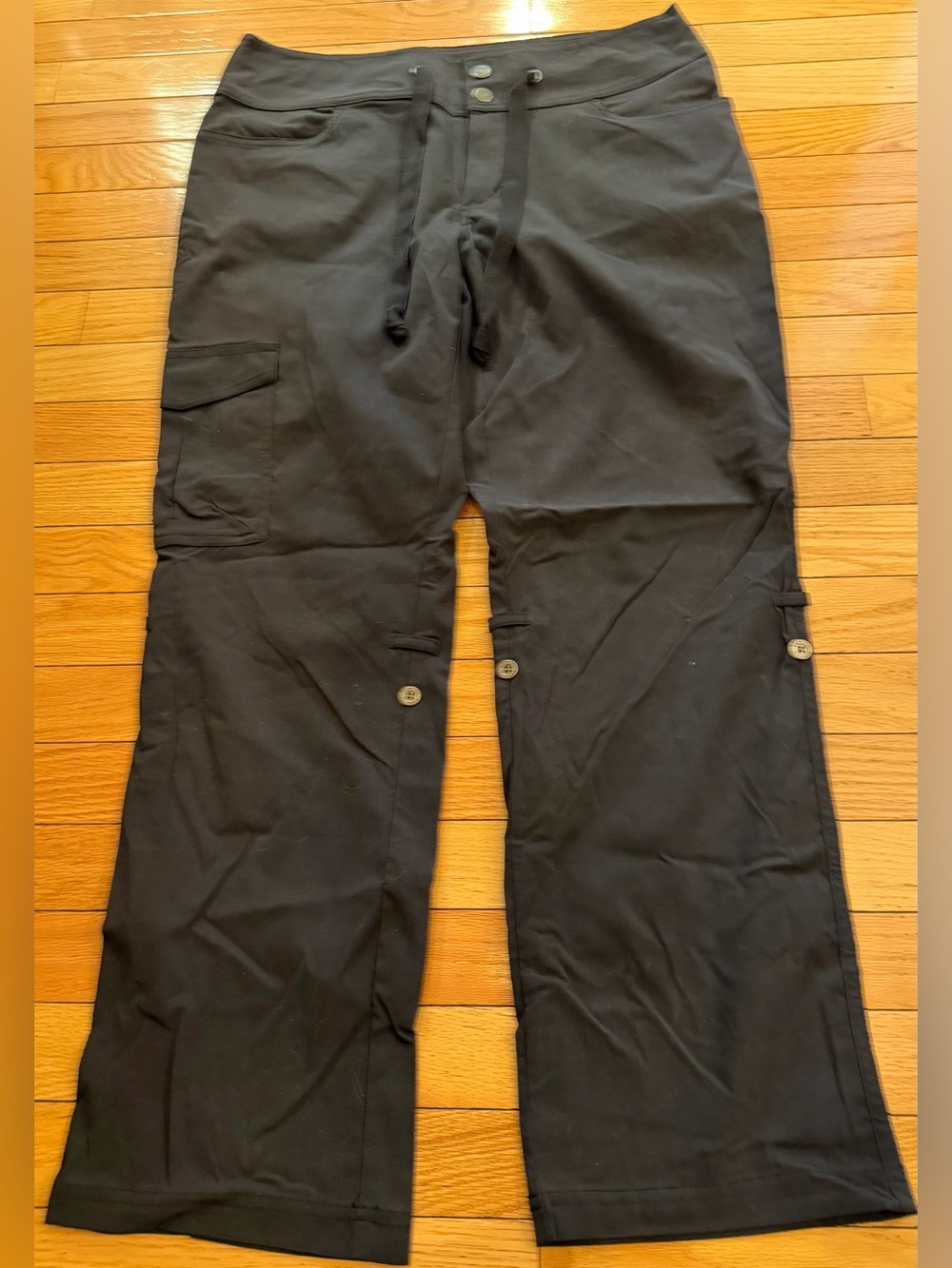 Columbia Black Omni-Shield Convertible Hiking Pants Roll Tab Women’s 10 Short